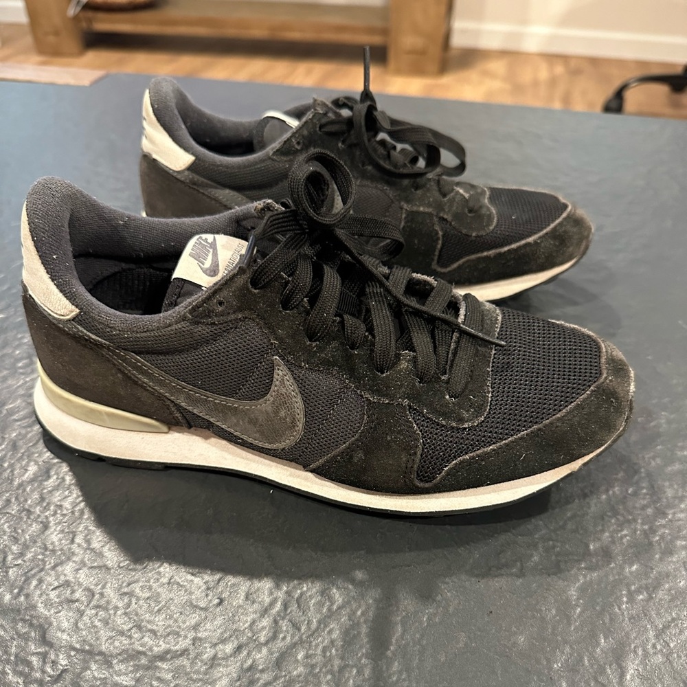 Nike Internationalist Sneaker